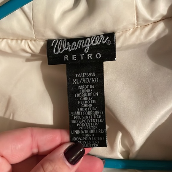 Wrangler Retro Sherpa Coat - Picture 2 of 3